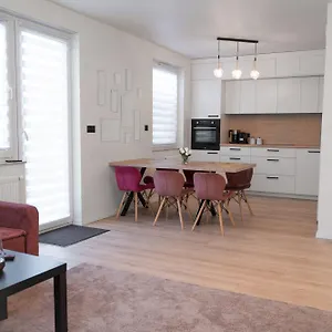 new-komfotable-flat.poznan-hotels.com/