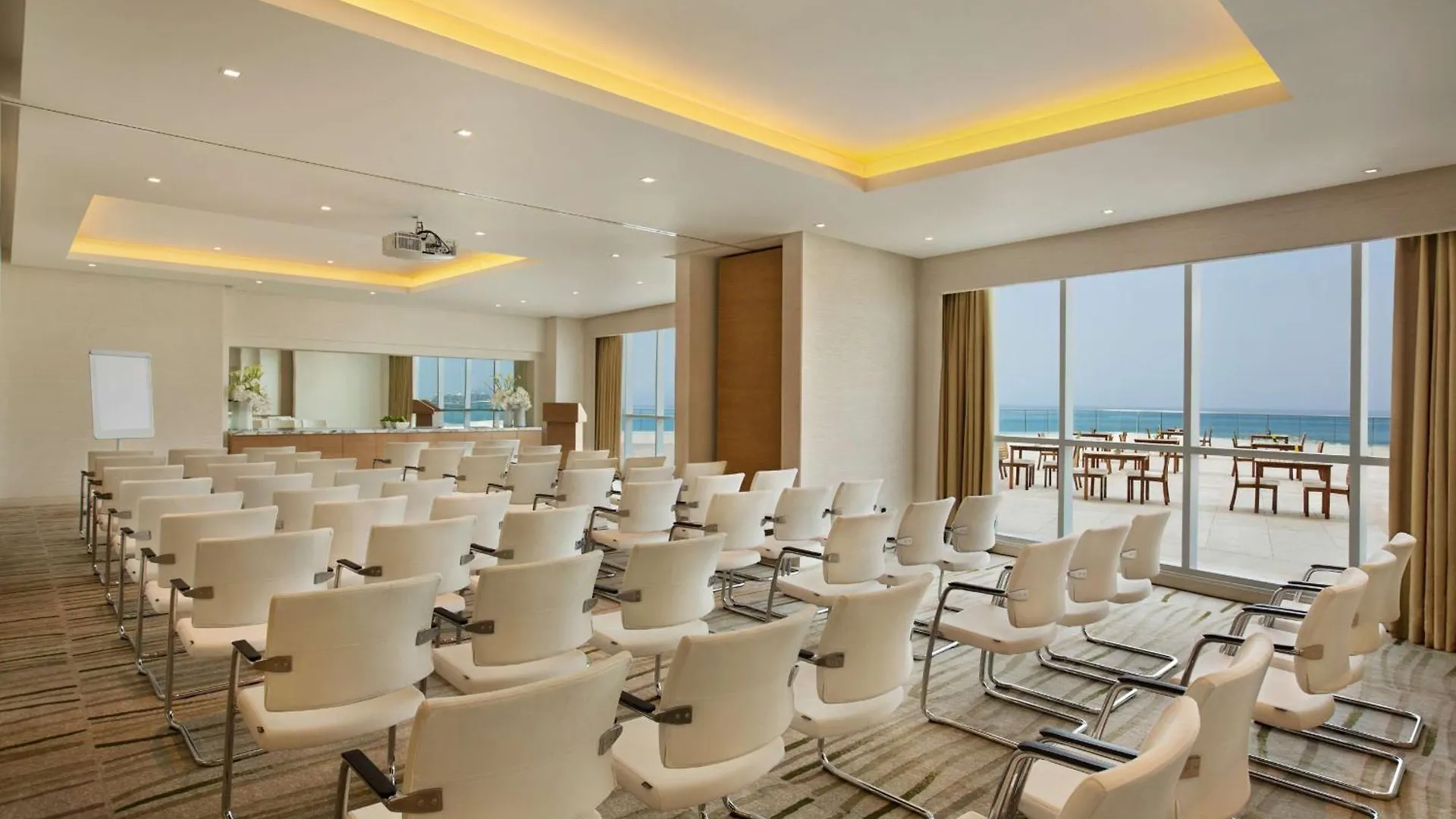Doubletree By Hilton Dubai Jumeirah Beach Курортный комплекс