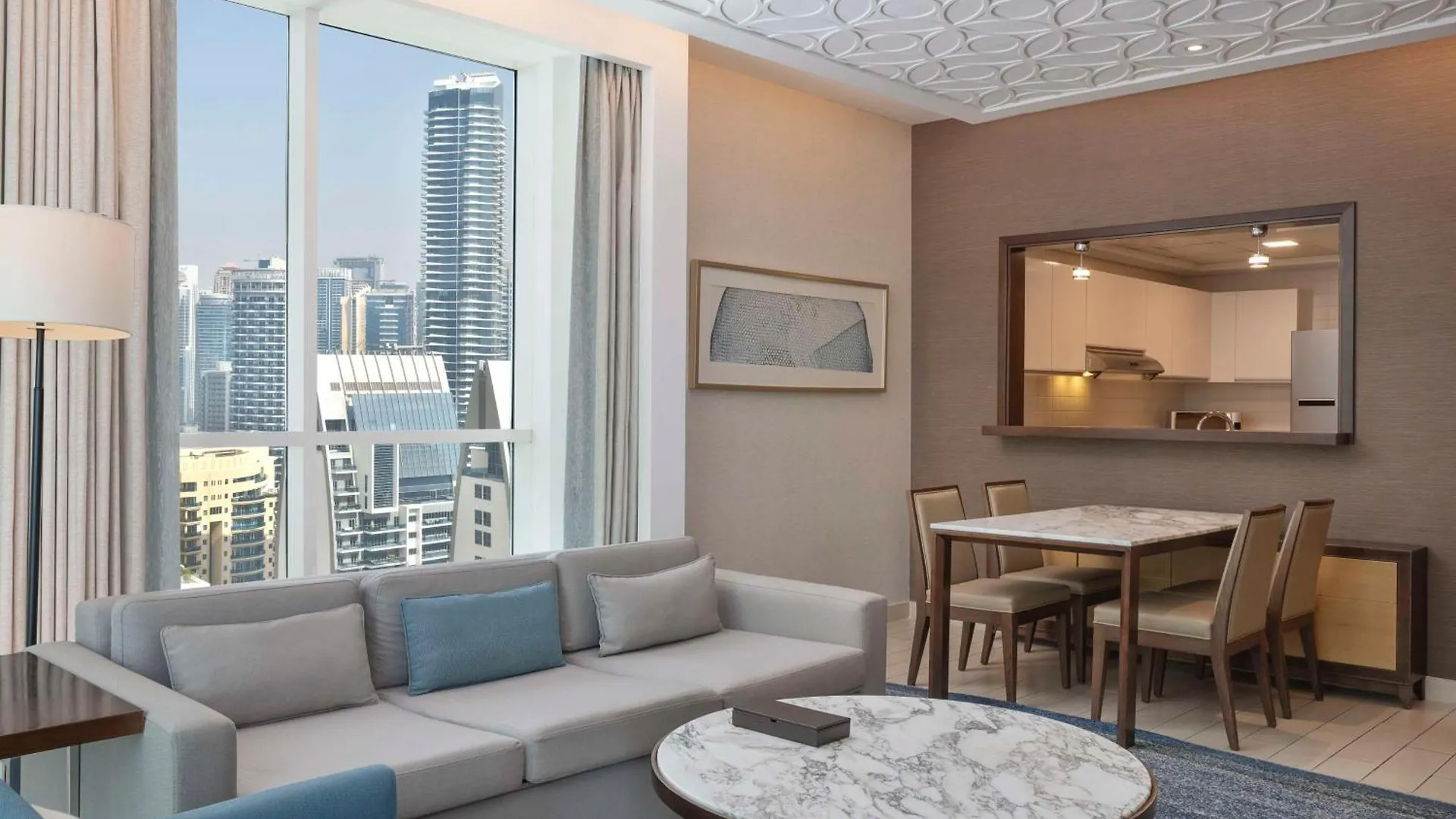 Курортный комплекс Doubletree By Hilton Dubai Jumeirah Beach