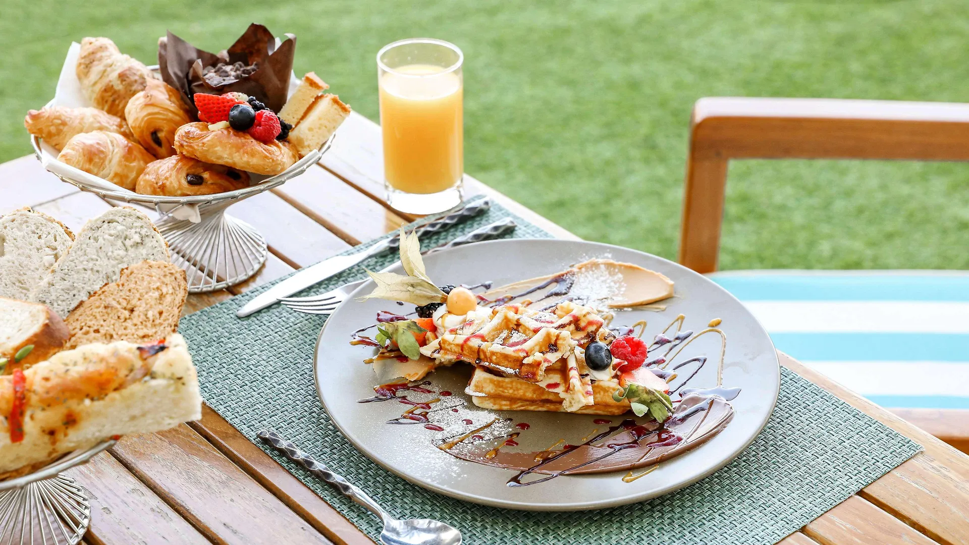 Doubletree By Hilton Dubai Jumeirah Beach