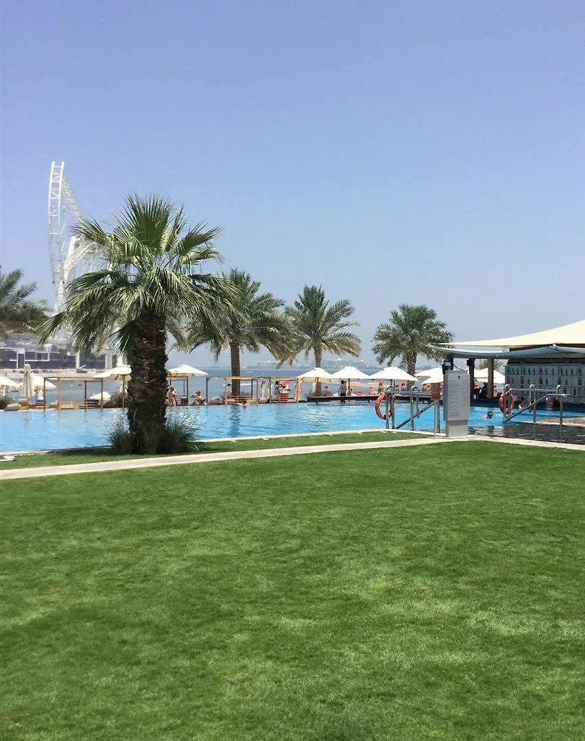 Doubletree By Hilton Dubai Jumeirah Beach 4*,